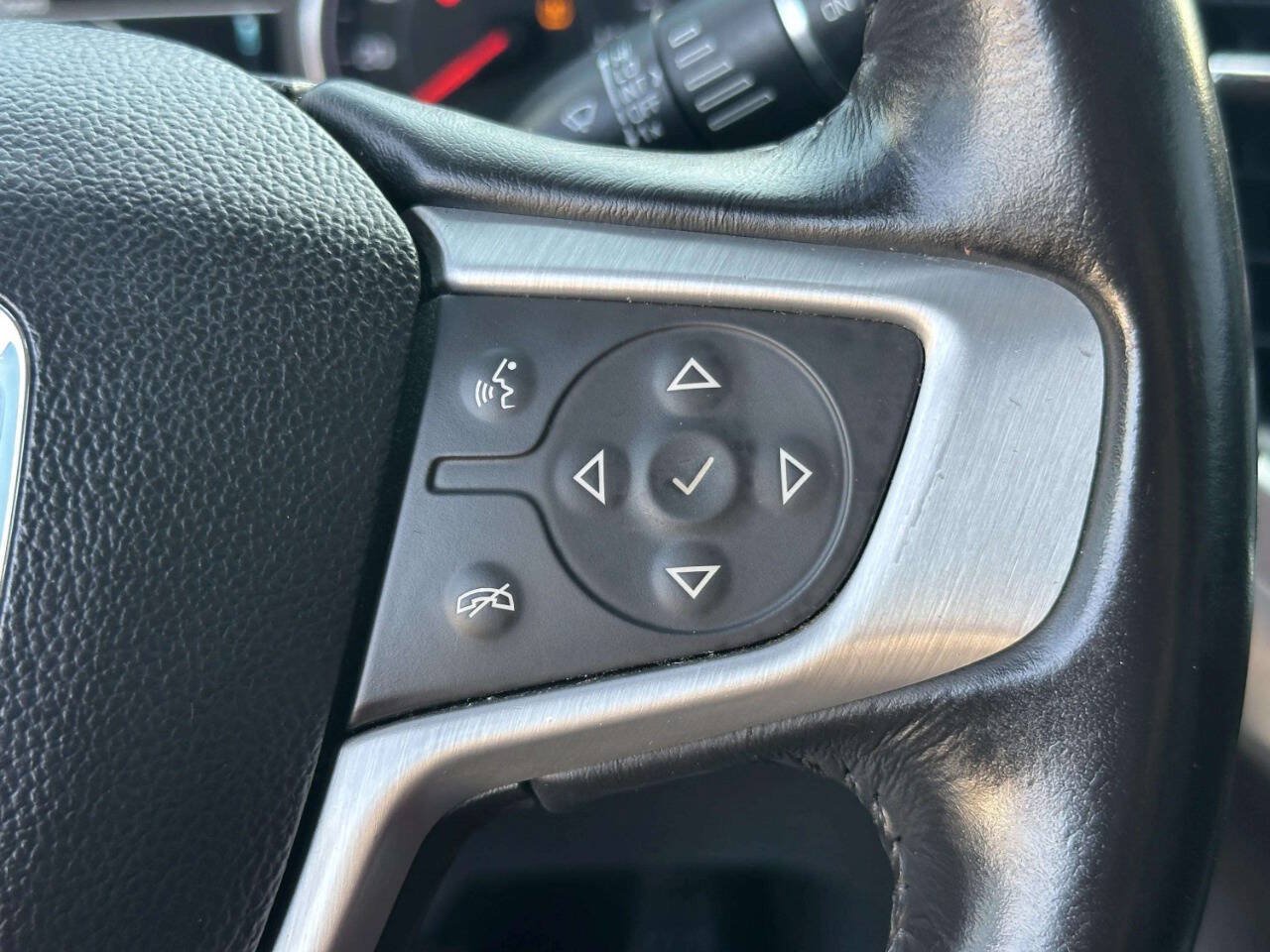 Used 2019 GMC Acadia SLT FWD image 31