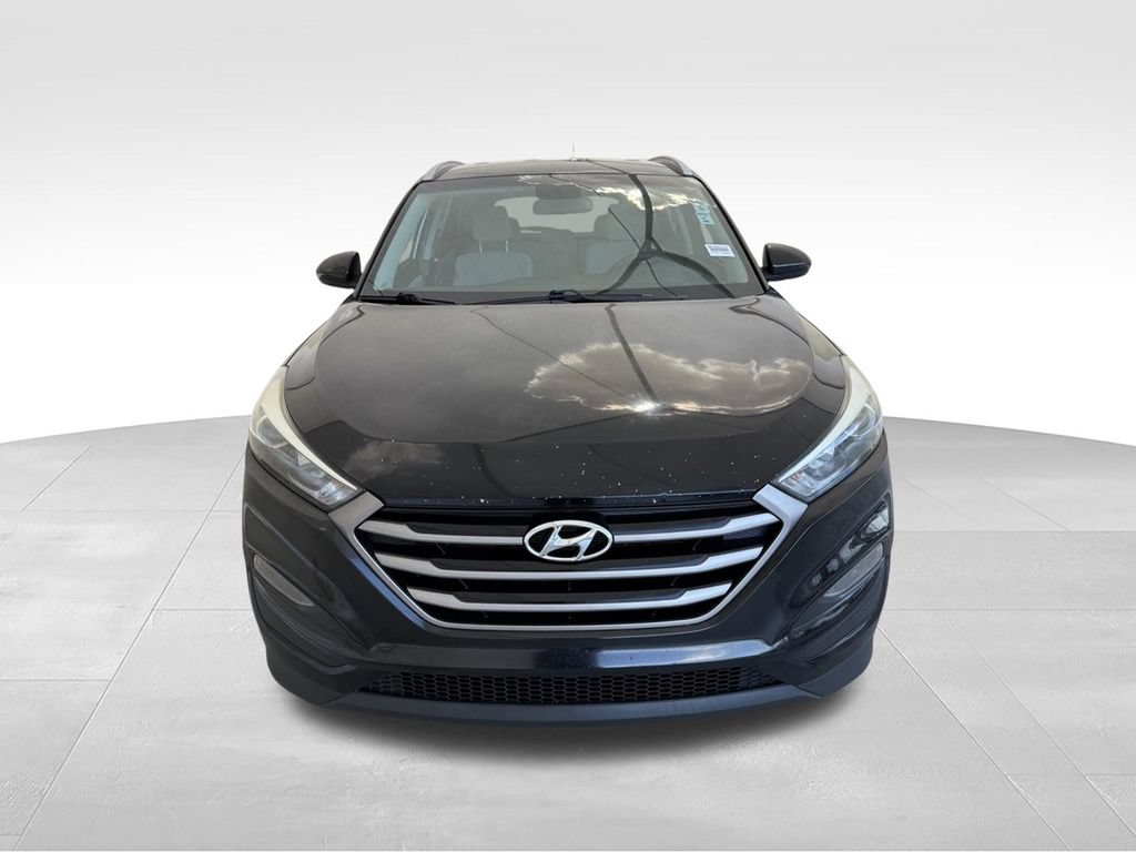 Used 2016 Hyundai Tucson SE w/ Option Group 02 FWD image 3