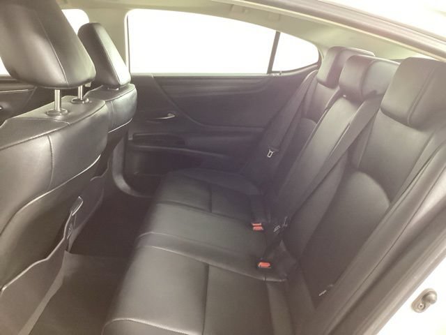 Used 2023 Lexus ES 300h w/ Premium Package FWD image 26