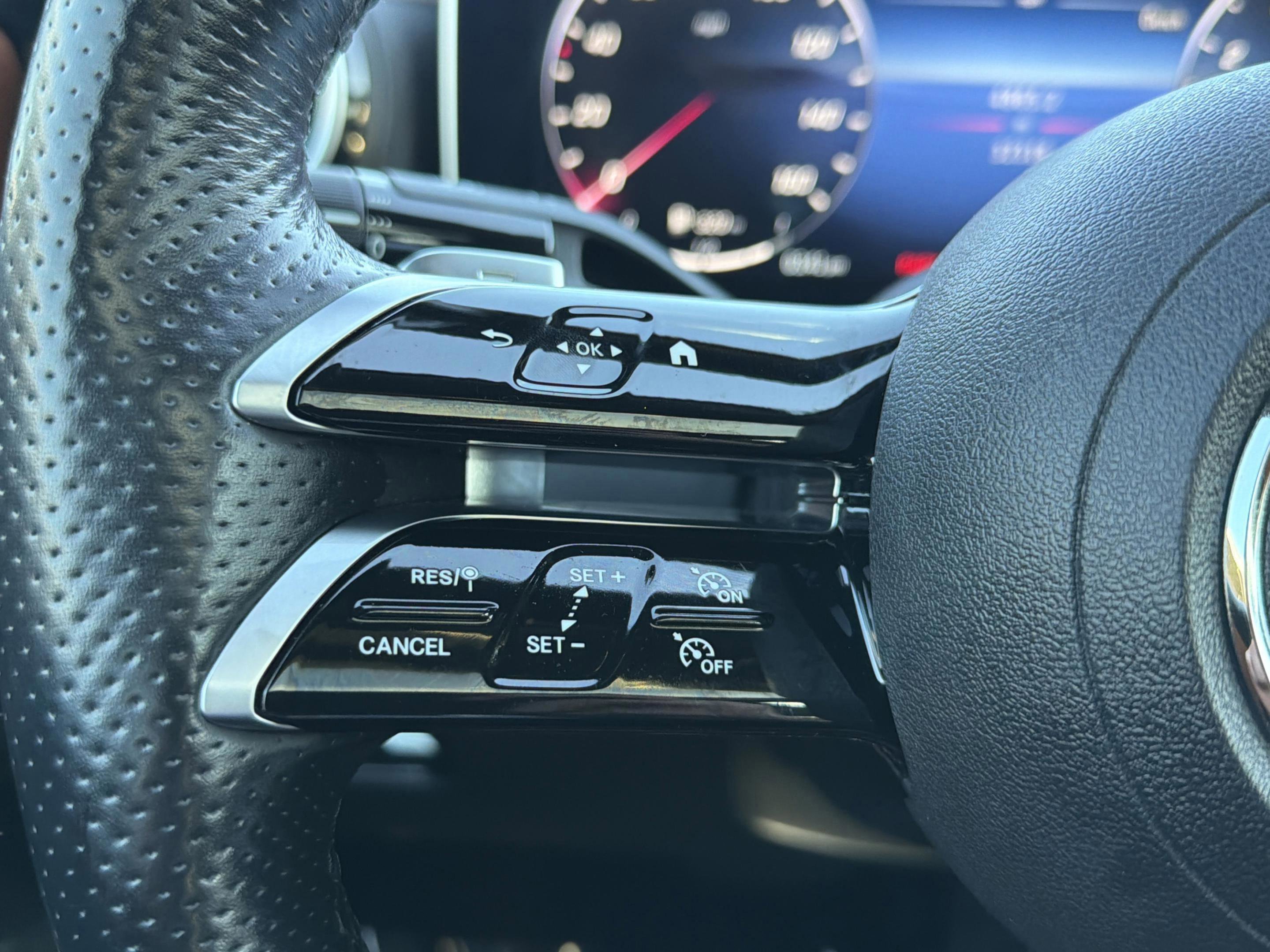 Used 2023 Mercedes-Benz C 300 Sedan w/ AMG Line w/ Night Package image 21