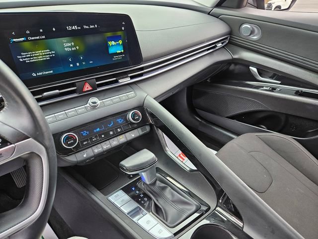 Used 2024 Hyundai Elantra SEL w/ Convenience Package FWD image 24