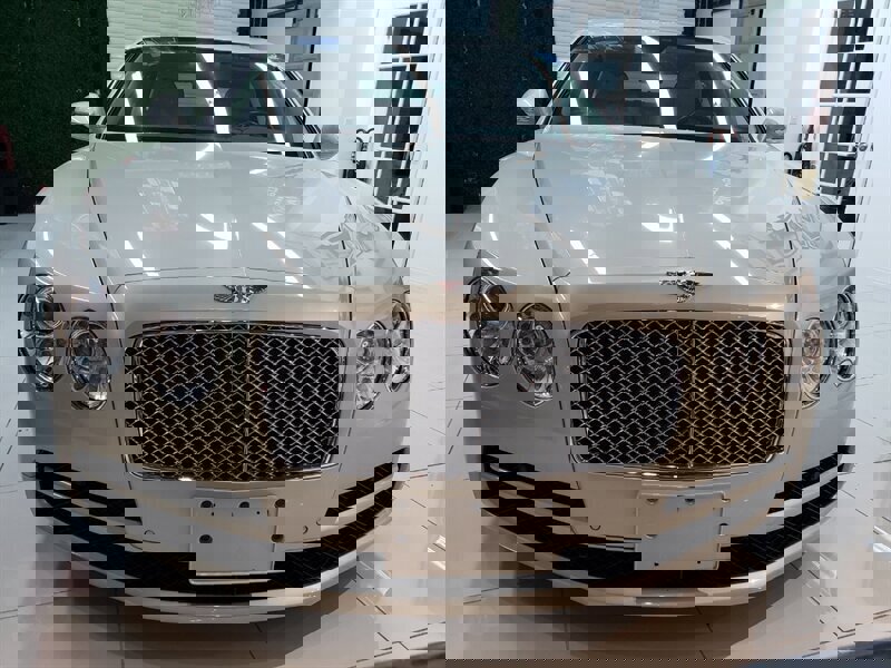 Used 2016 Bentley Flying Spur V8 image 7