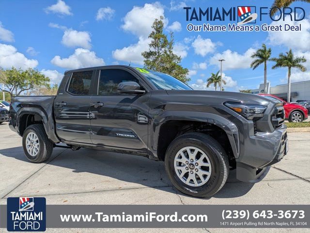Used 2025 Toyota Tacoma SR5 image 1