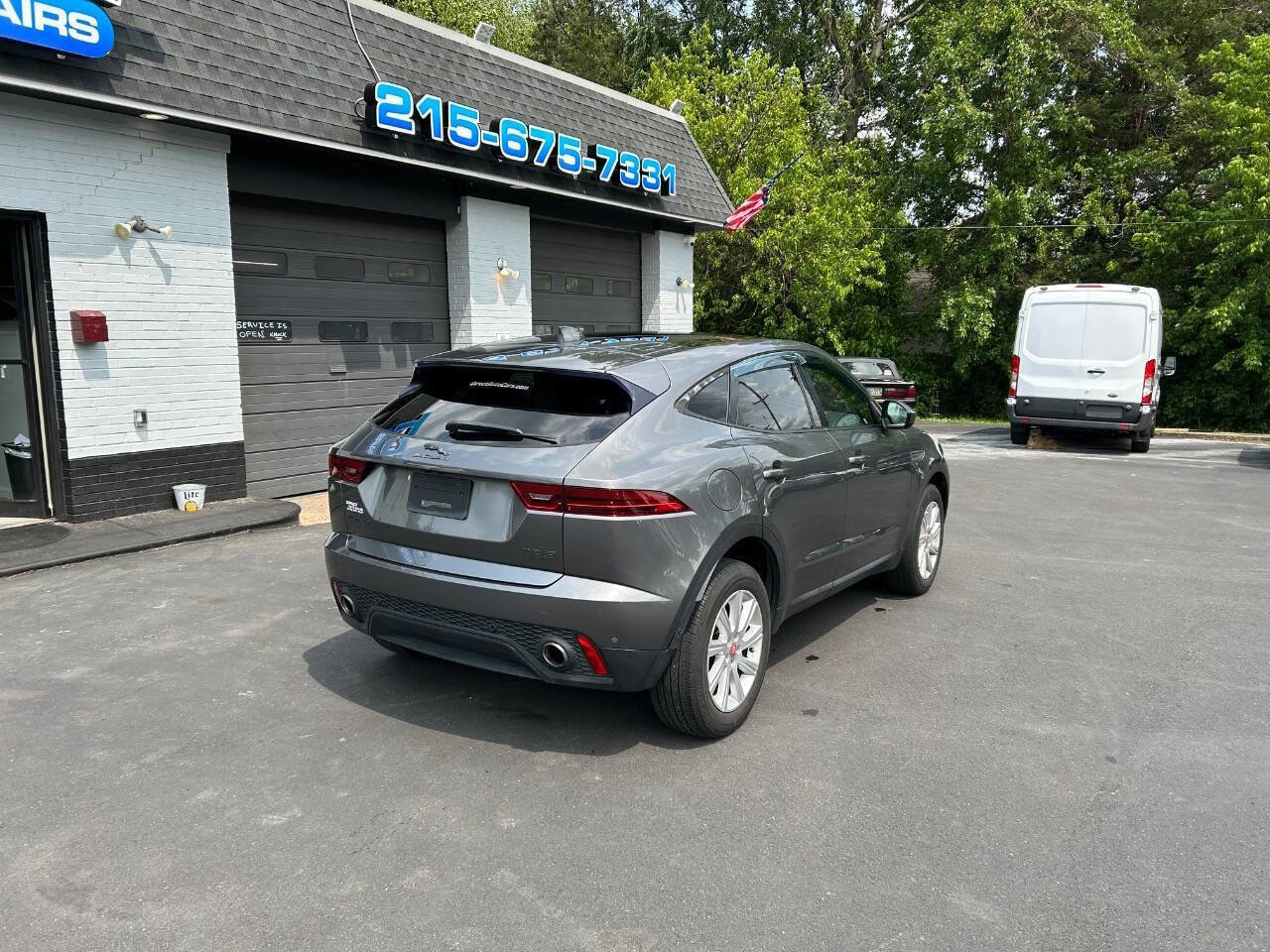 Used 2018 Jaguar E-PACE S image 10