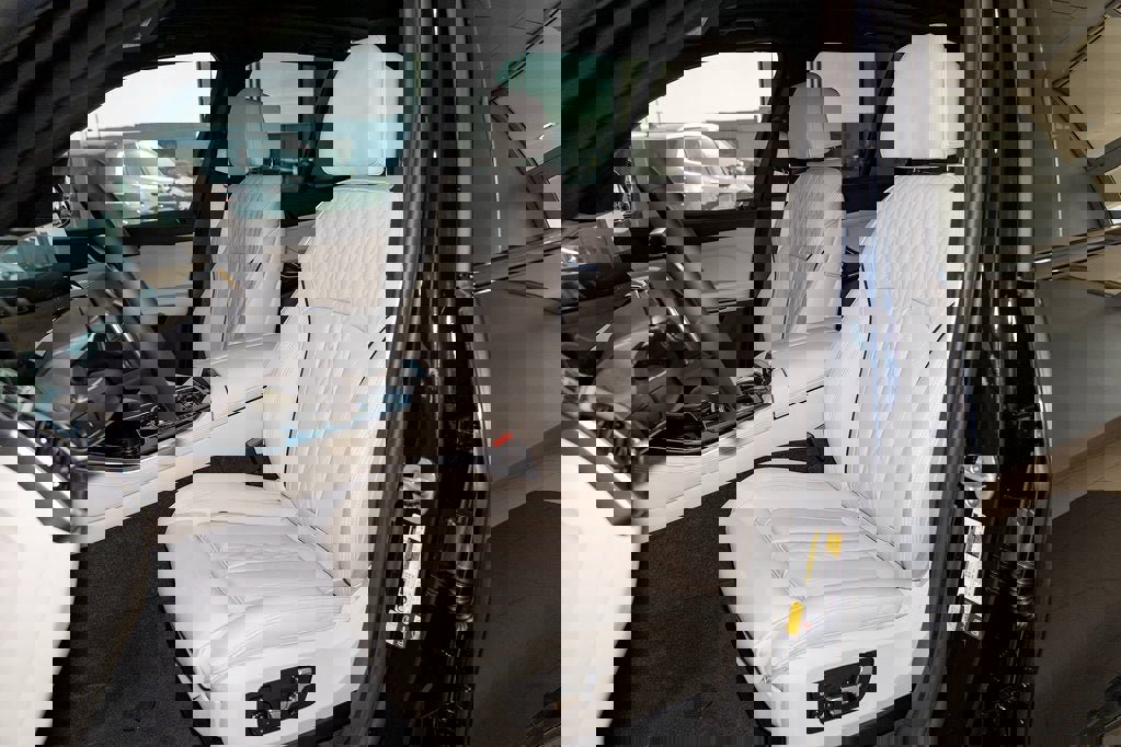 New 2026 BMW X5 xDrive50e w/ M Sport Package image 33