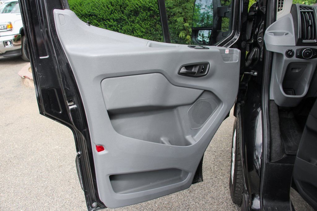 Used 2019 Ford Transit 350 XLT image 21
