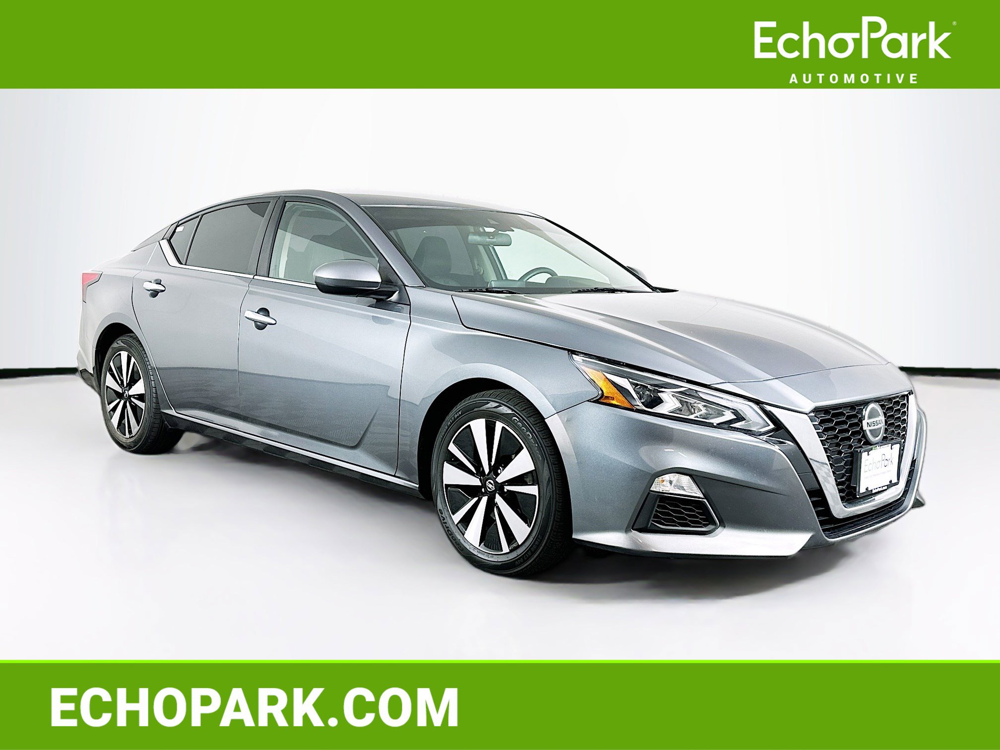 Used 2021 Nissan Altima 2.5 SV image 1