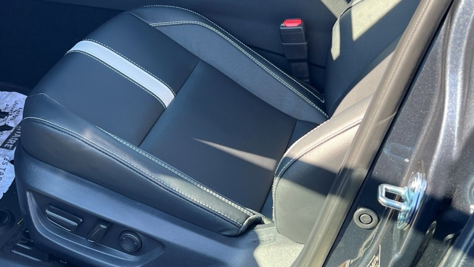 New 2026 Toyota Camry SE w/ Convenience Package FWD image 8