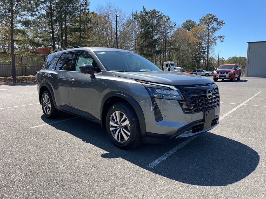 New 2026 Nissan Pathfinder SL w/ Lighting Package AWD/4WD image 4