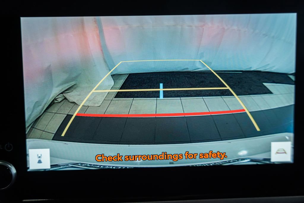 Used 2025 Toyota Camry LE FWD image 36