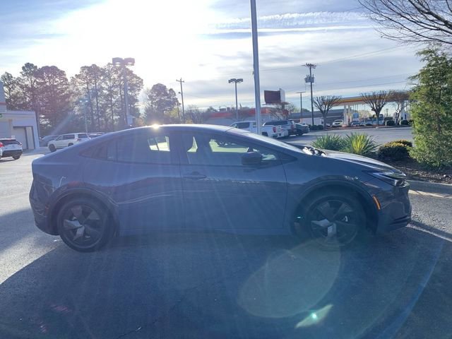 Used 2023 Toyota Prius LE image 9