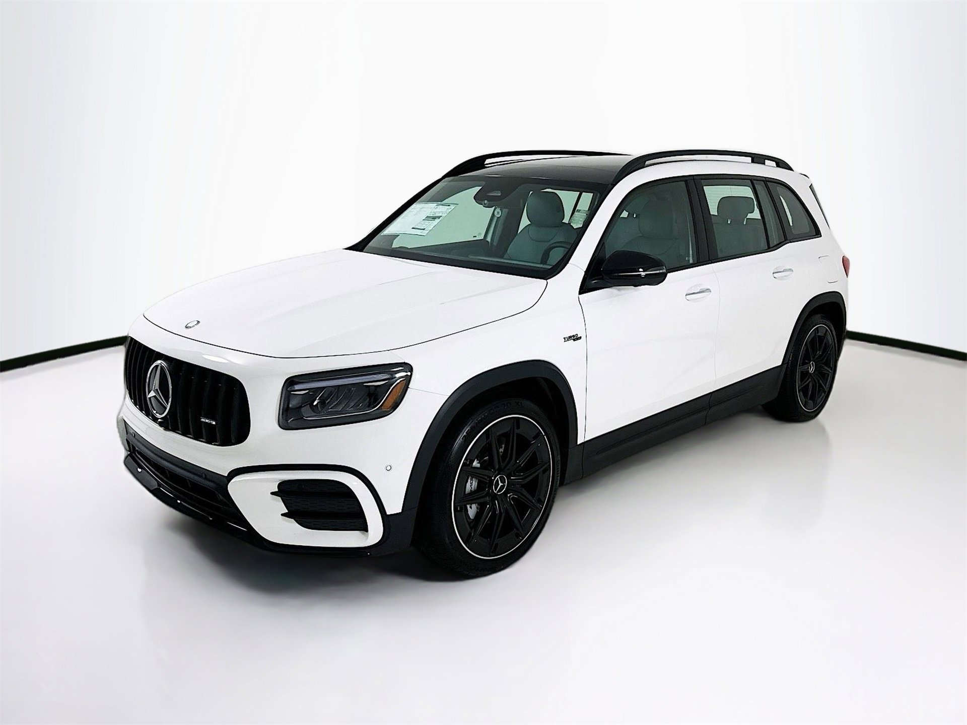 New 2026 Mercedes-Benz GLB 35 AMG 4MATIC image 3