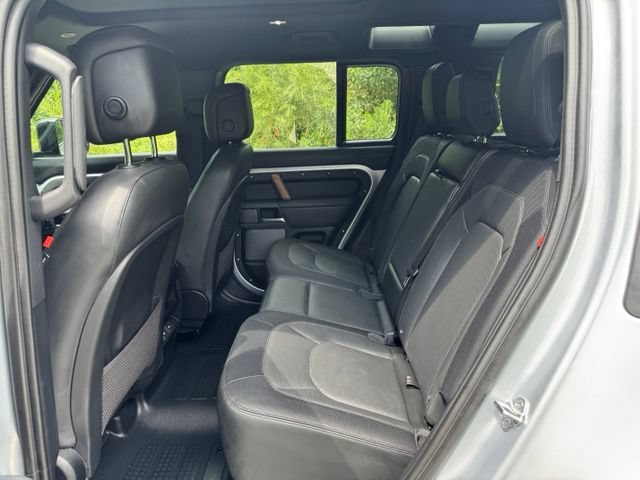 Certified 2023 Land Rover Defender 110 X-Dynamic SE AWD/4WD image 13