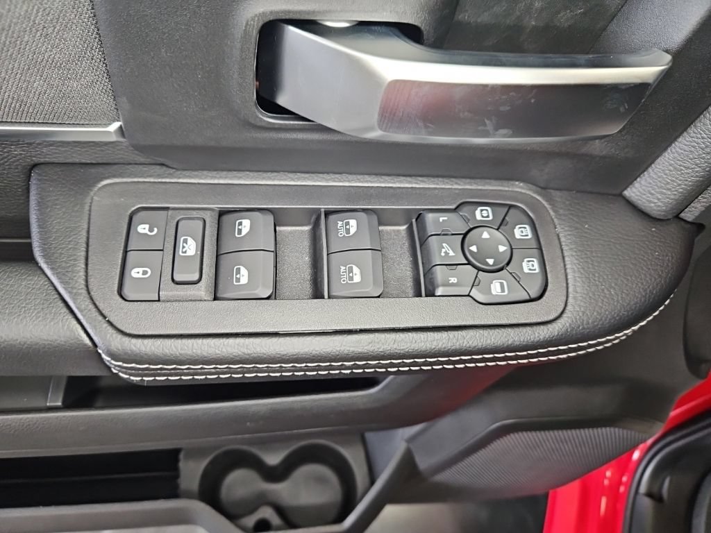 New 2026 RAM 2500 Big Horn AWD/4WD image 16