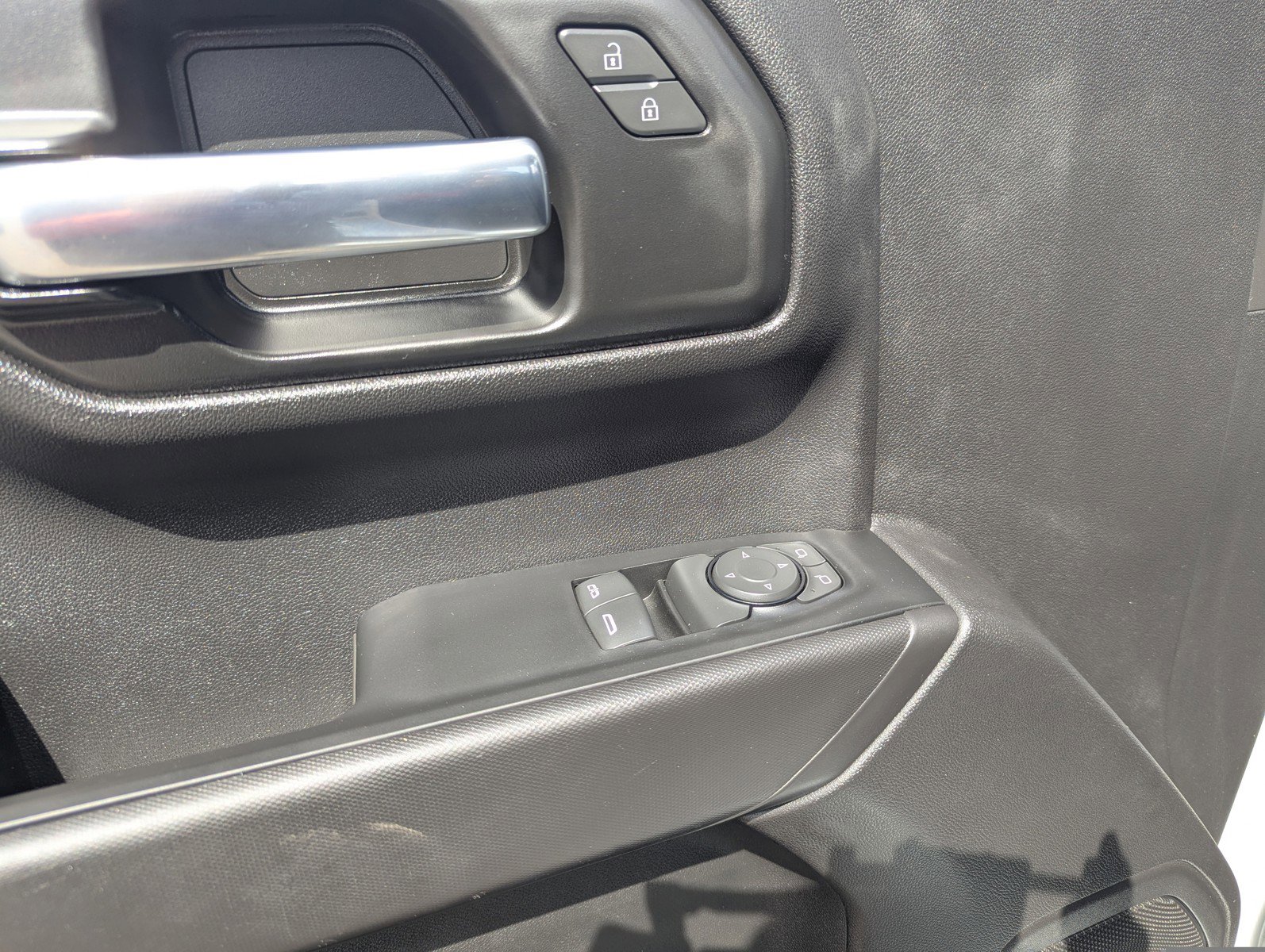 Certified 2025 Chevrolet Silverado 1500 W/T image 16