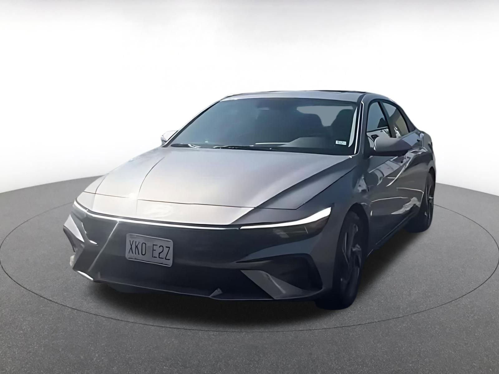 Used 2025 Hyundai Elantra SEL image 4