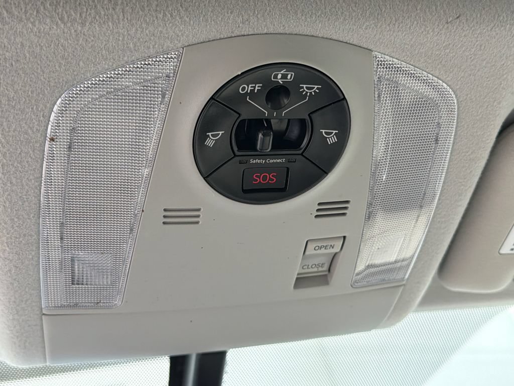 Used 2011 Toyota Prius Four w/ Solar Roof Pkg FWD image 29
