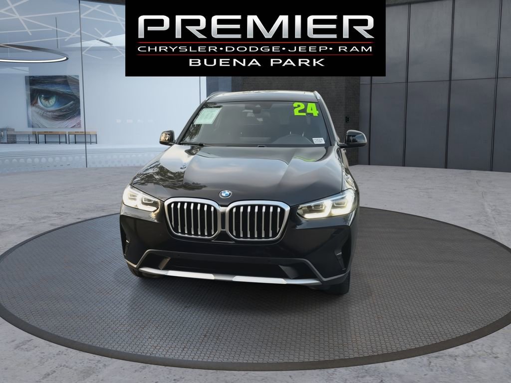Used 2024 BMW X3 xDrive30i w/ Premium Essential Package image 3