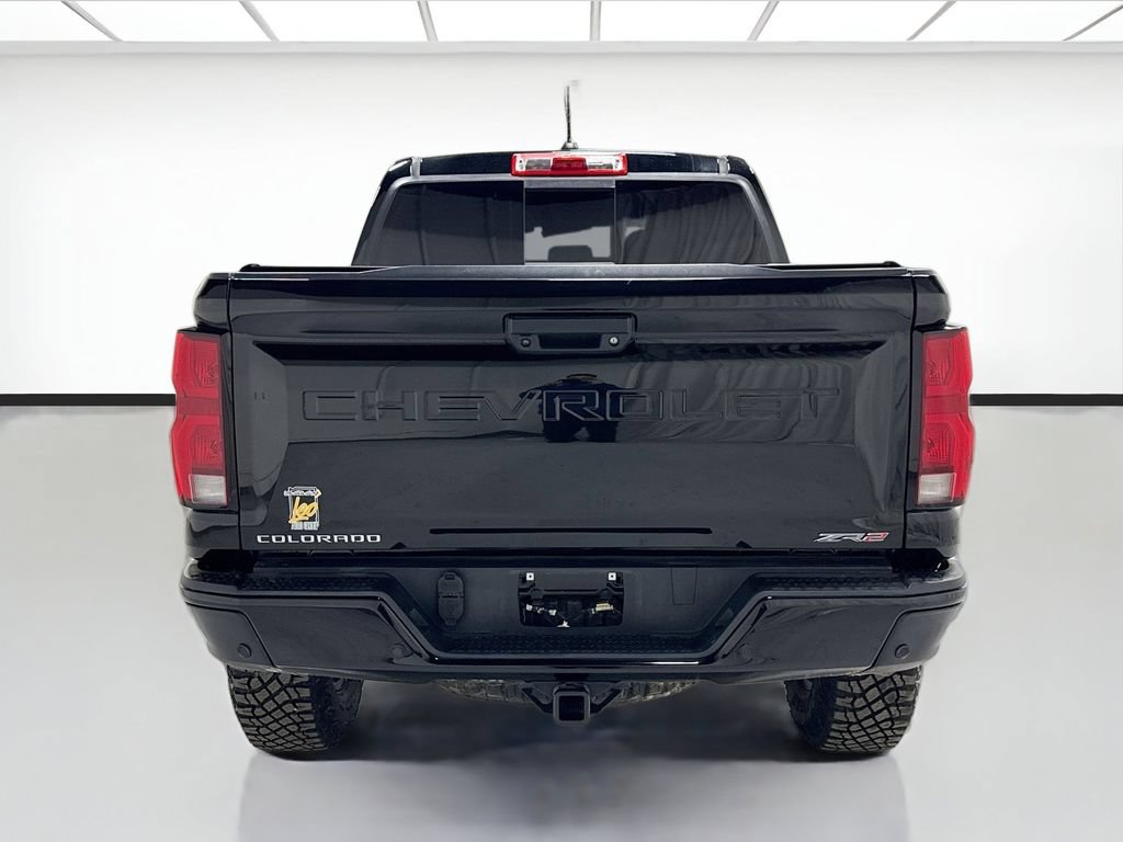 Used 2025 Chevrolet Colorado ZR2 w/ Technology Package AWD/4WD image 7