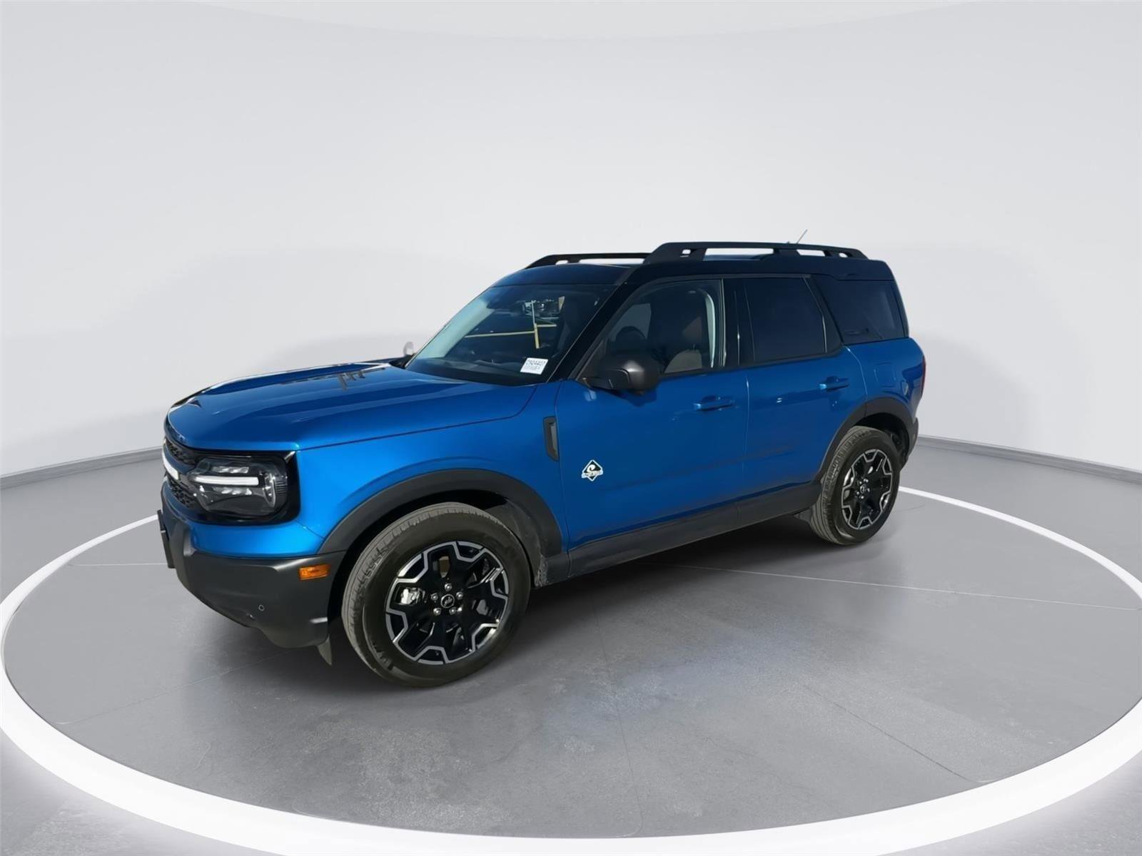 Certified 2025 Ford Bronco Sport Outer Banks w/ Outer Banks Tech Package+ image 4