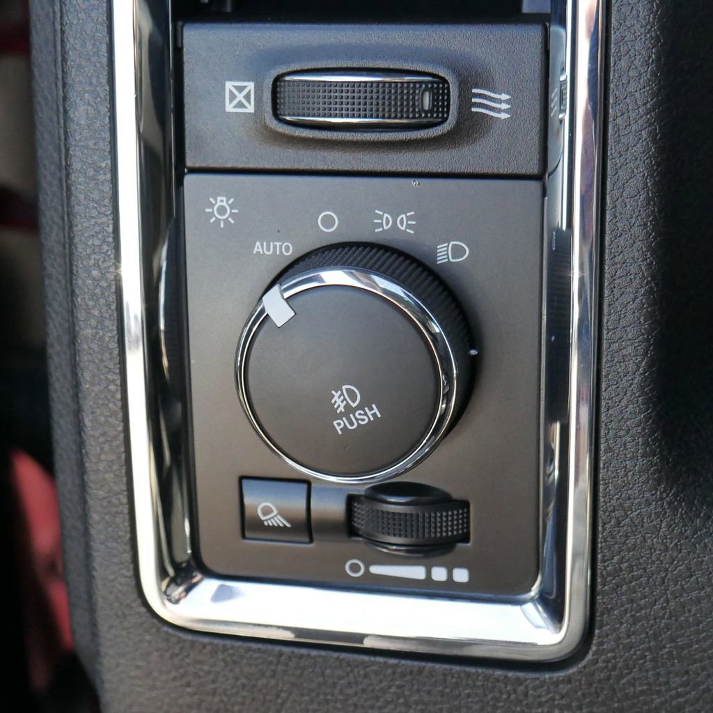 Used 2014 RAM 2500 Laramie w/ Protection Group image 52