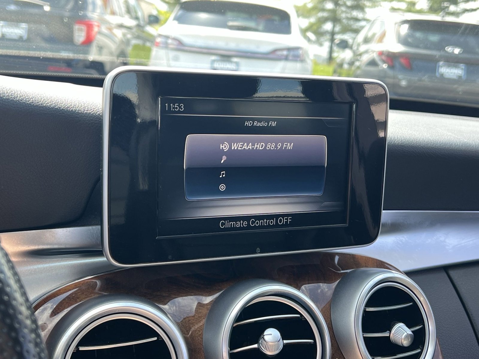 Used 2017 Mercedes-Benz C 300 4MATIC Sedan image 25