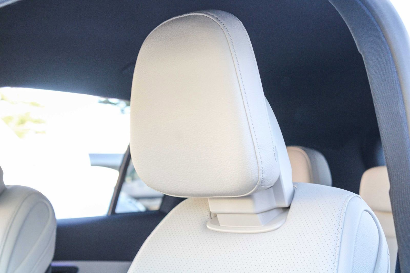 Certified 2025 Mercedes-Benz GLC 300 4MATIC image 20