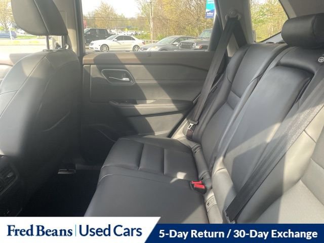 Certified 2021 Nissan Rogue SV w/ Premium Package image 14