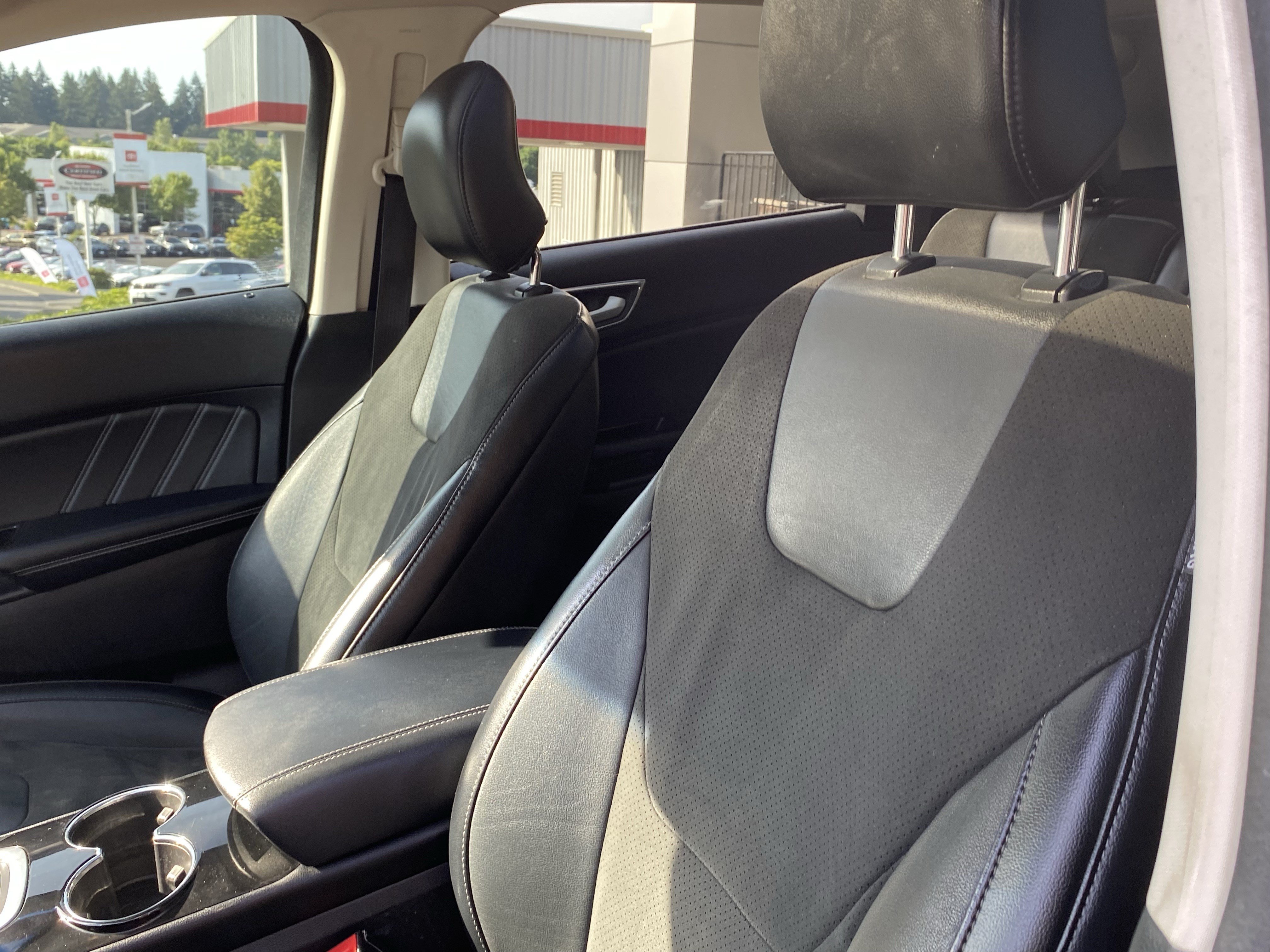 Used 2018 Ford Edge Sport w/ Equipment Group 401A AWD/4WD image 17