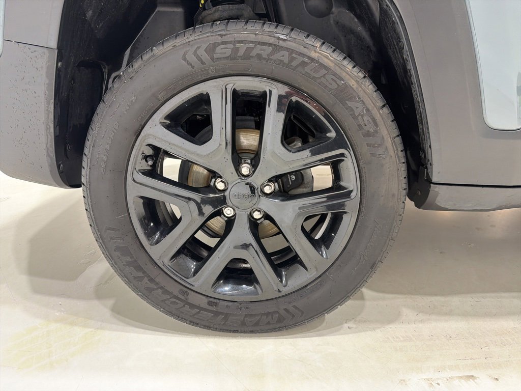 Used 2017 Jeep Renegade Altitude image 11