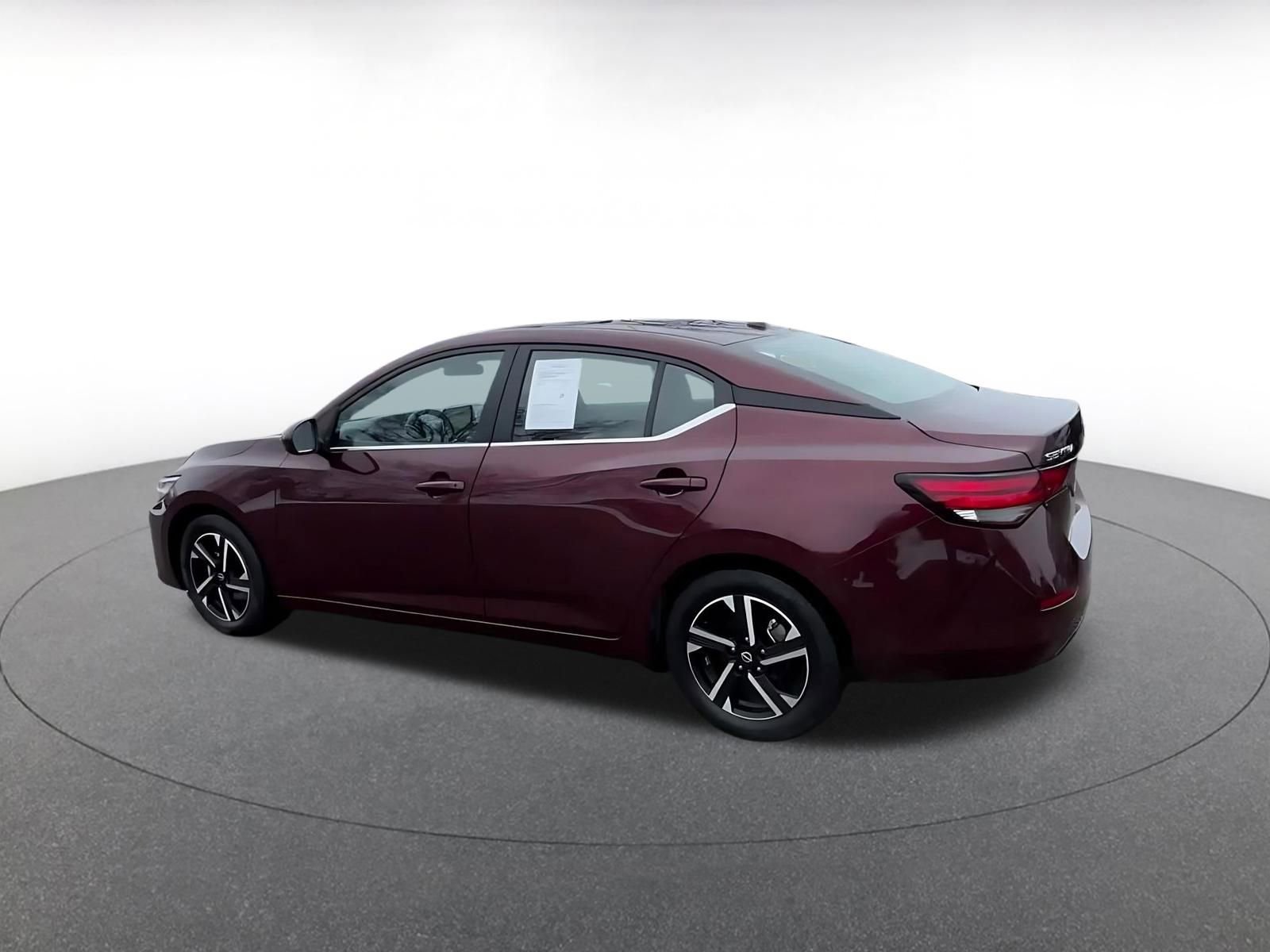 Used 2025 Nissan Sentra SV image 10