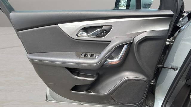 Used 2023 Chevrolet Blazer LT w/ LPO, Black Grille Bar Package image 17