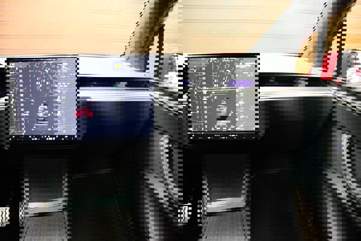 Used 2023 Tesla Model X 6 Seater AWD image 41