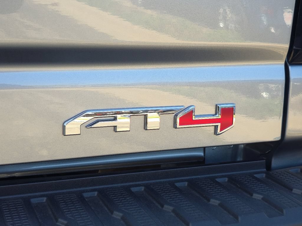New 2026 GMC Sierra 2500 AT4 w/ AT4 Premium Plus Package AWD/4WD image 32