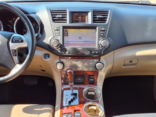 Used 2011 Toyota Highlander Limited AWD/4WD image 9