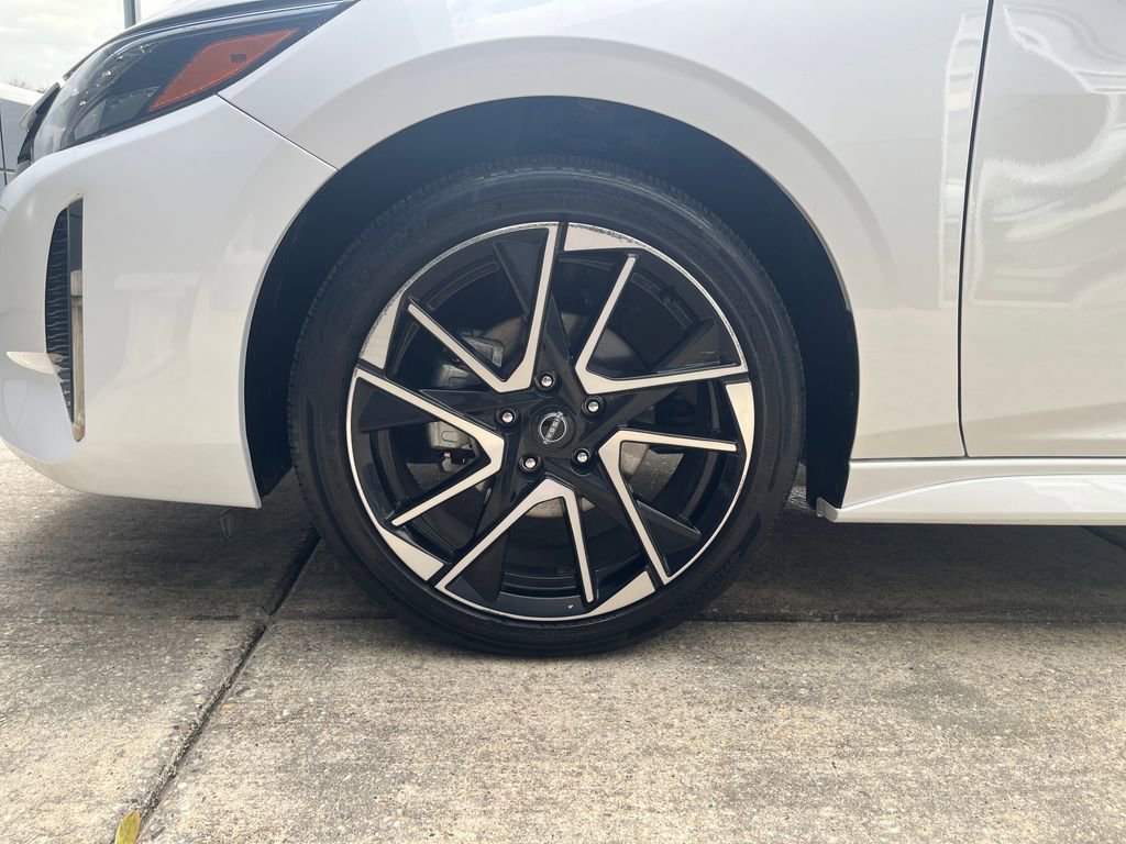 Used 2025 Nissan Sentra SR image 23