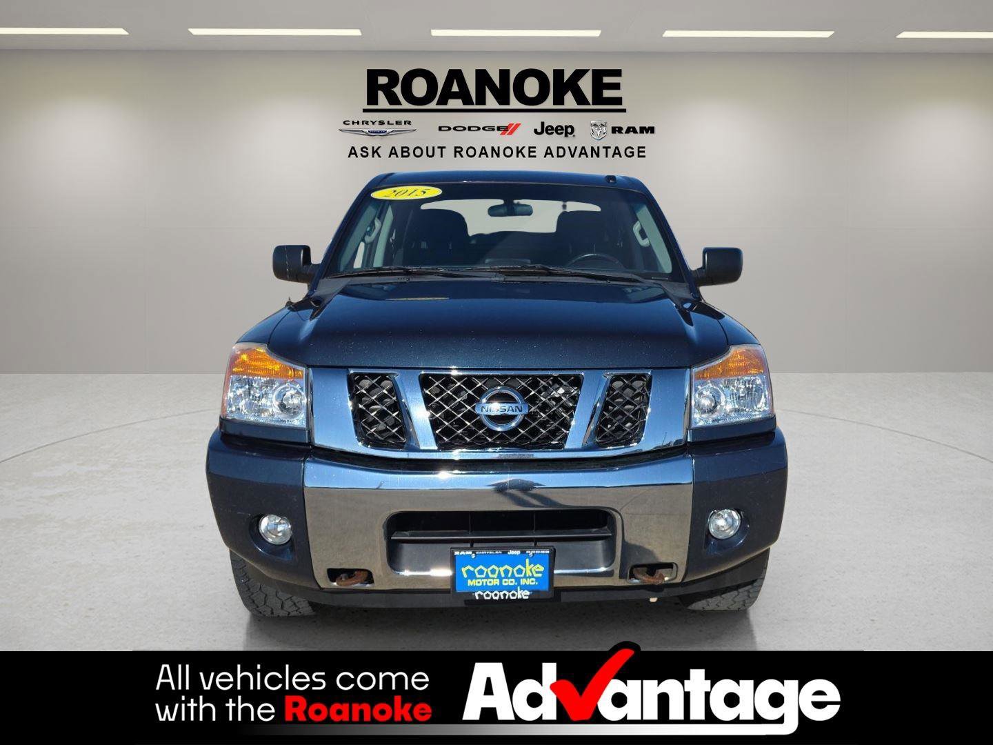 Used 2015 Nissan Titan SV w/ SV Value Truck Package image 6