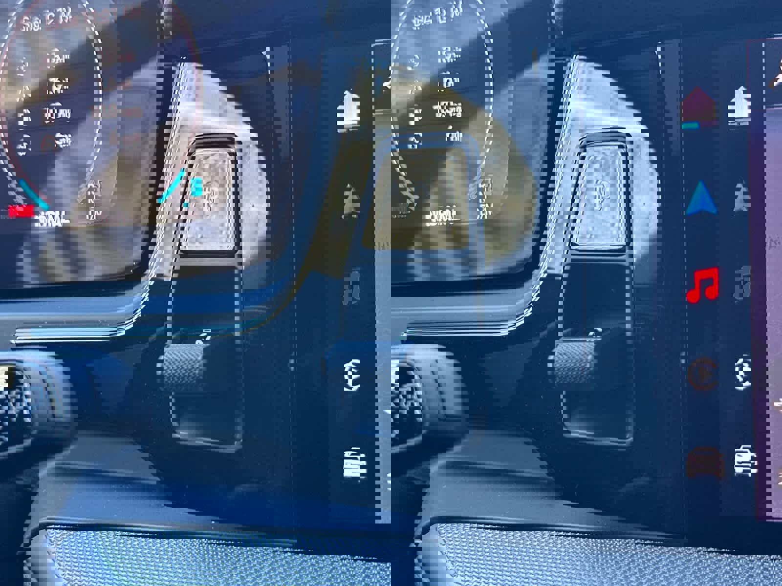 Certified 2025 Porsche Cayenne image 25