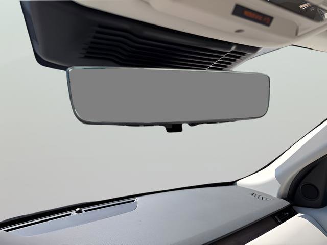 New 2025 Land Rover Discovery Sport S image 28