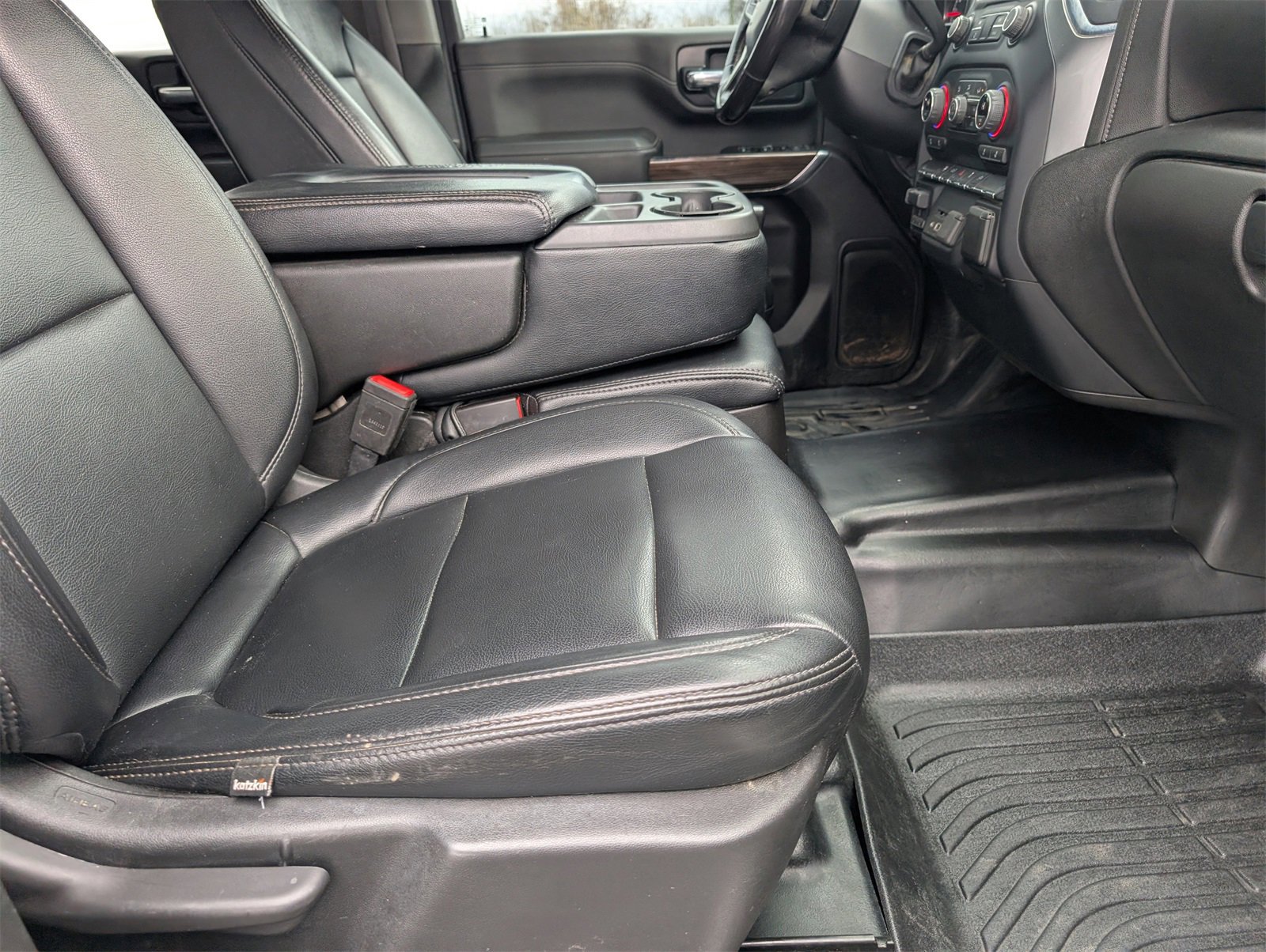 Used 2022 Chevrolet Silverado 2500 LT w/ Convenience Package image 8