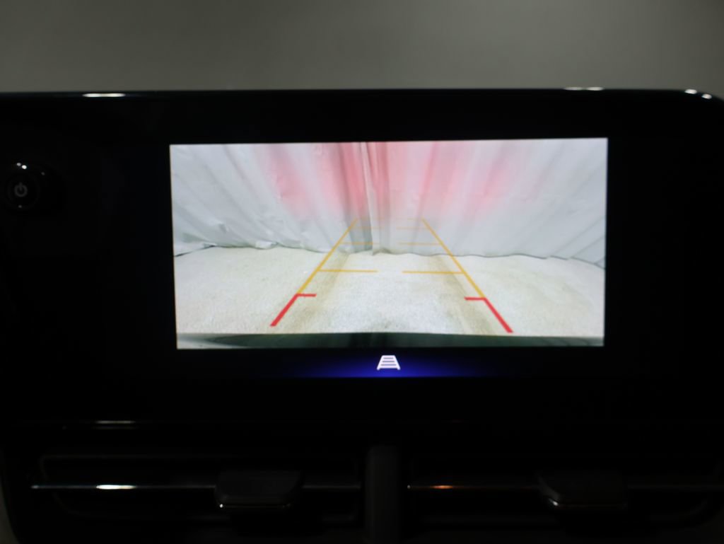 Used 2024 Chevrolet Trax LT w/ Driver Confidence Package FWD image 26