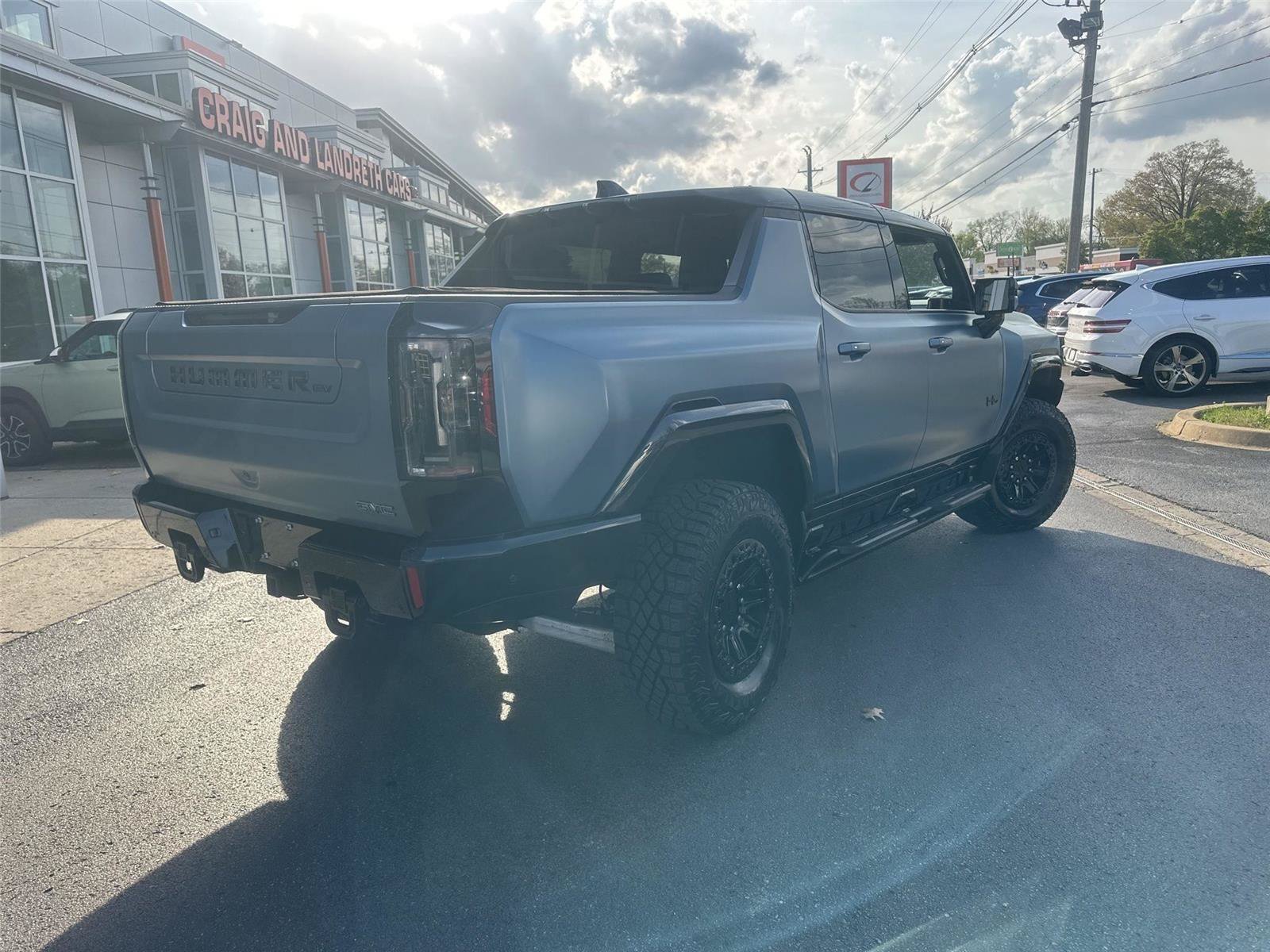 Used 2024 GMC Hummer EV 3X w/ Omega Edition AWD/4WD video 2