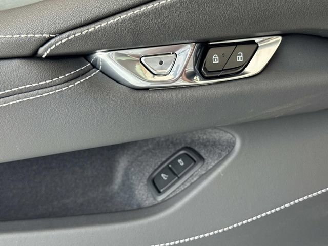 New 2026 Chevrolet Corvette Stingray Preferred Conv w/ 2LT RWD image 28