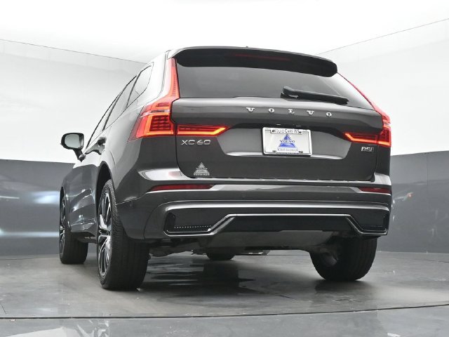 Used 2024 Volvo XC60 B5 Plus w/ Protection Package Premier AWD/4WD image 40