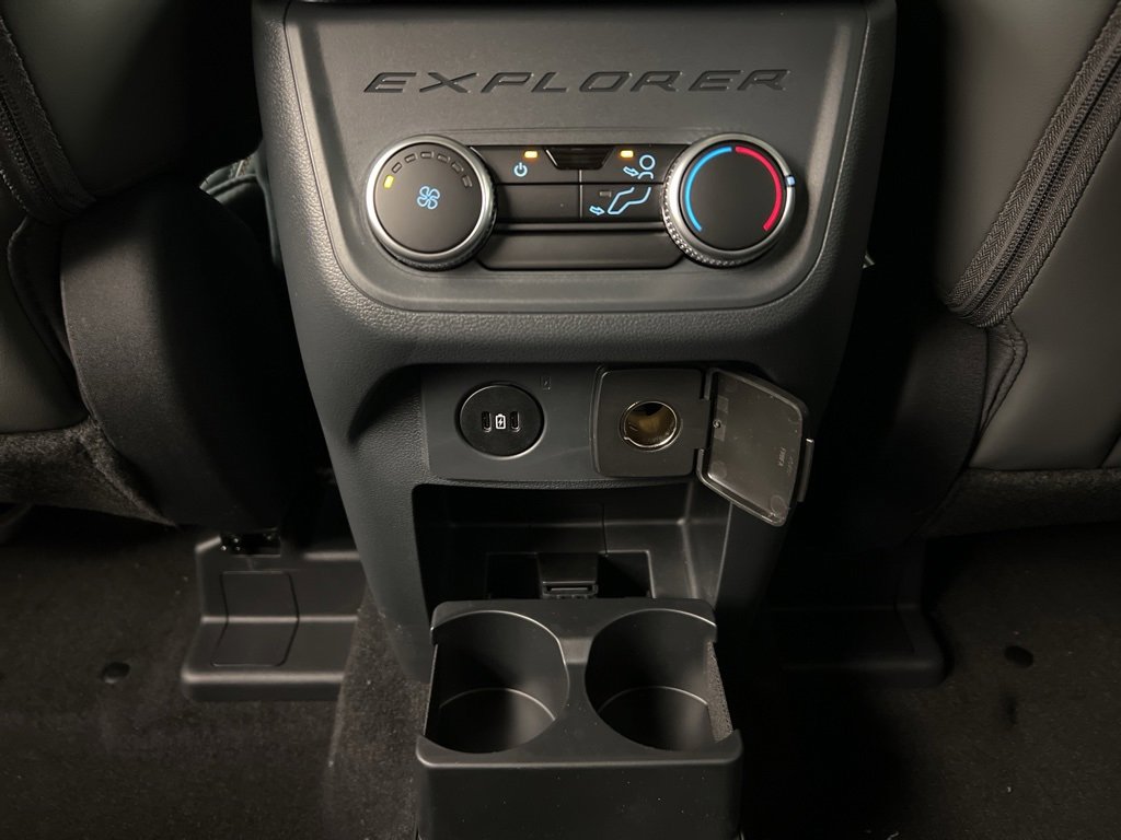 New 2025 Ford Explorer Active w/ Active Comfort Package image 32