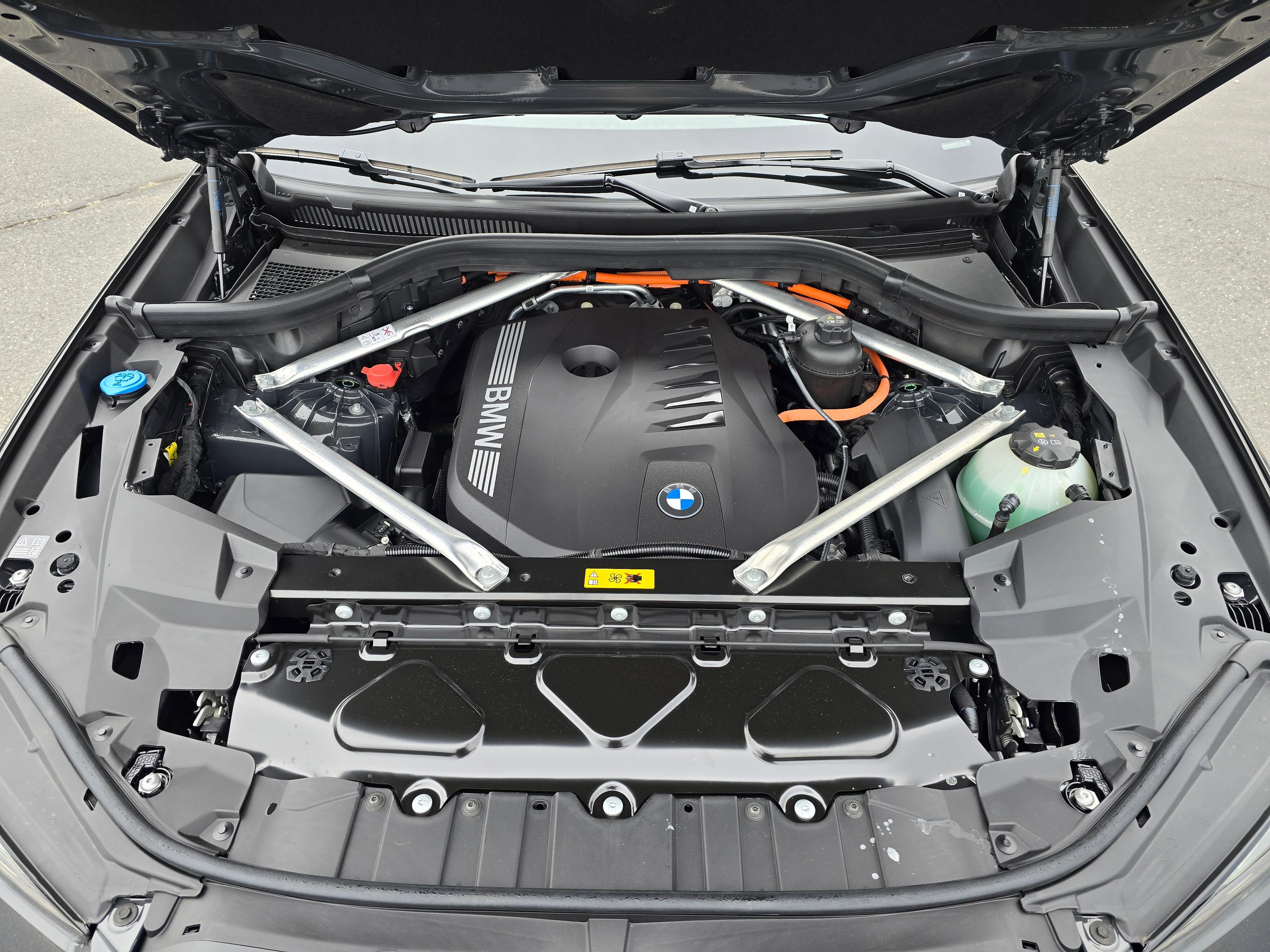 New 2026 BMW X5 xDrive50e w/ Executive Package image 9