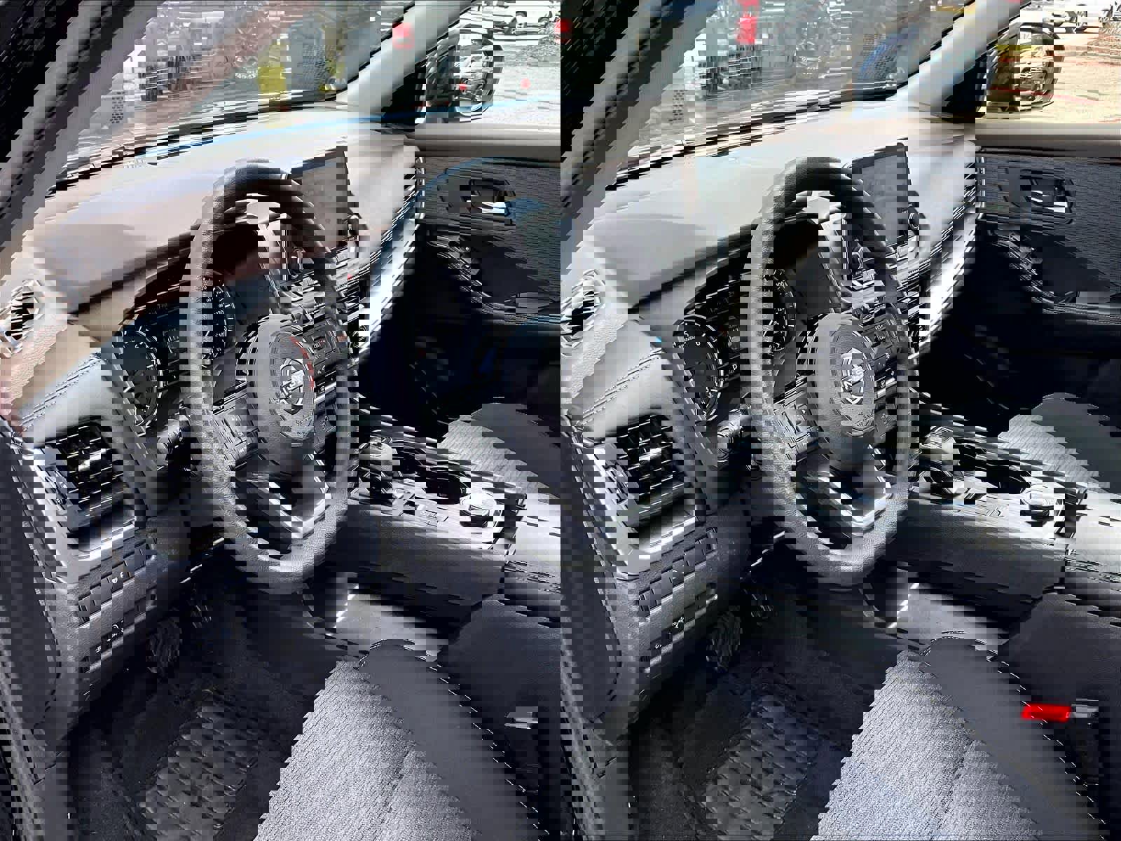 Certified 2023 Nissan Rogue SV image 8