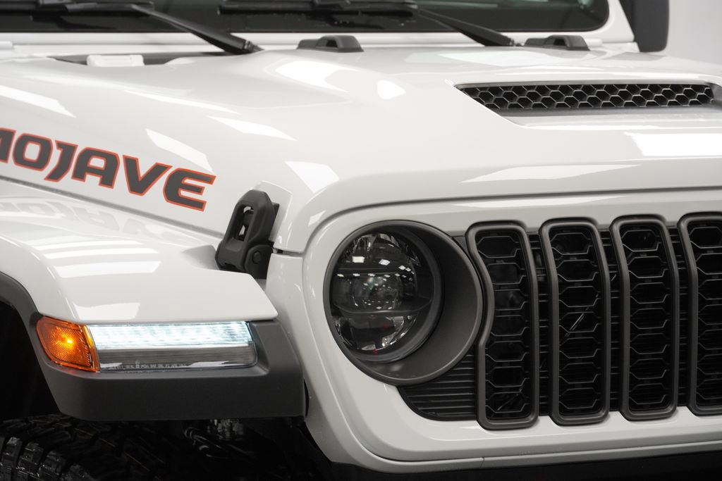 New 2026 Jeep Gladiator Mojave w/ Safety Group AWD/4WD image 5