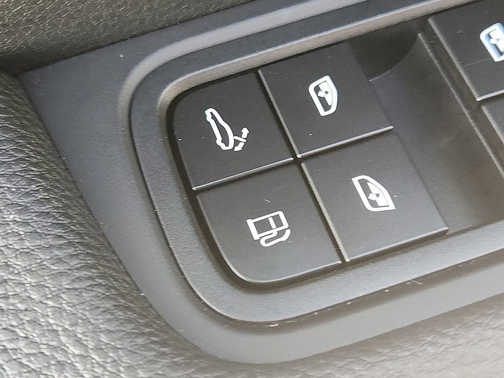 Certified 2025 Porsche Cayenne E-Hybrid AWD/4WD image 25