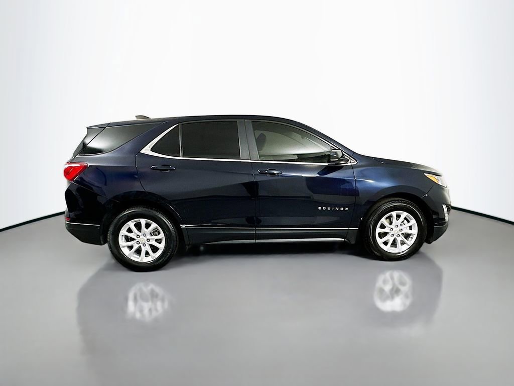 Used 2021 Chevrolet Equinox LT w/ Driver Convenience Package image 4